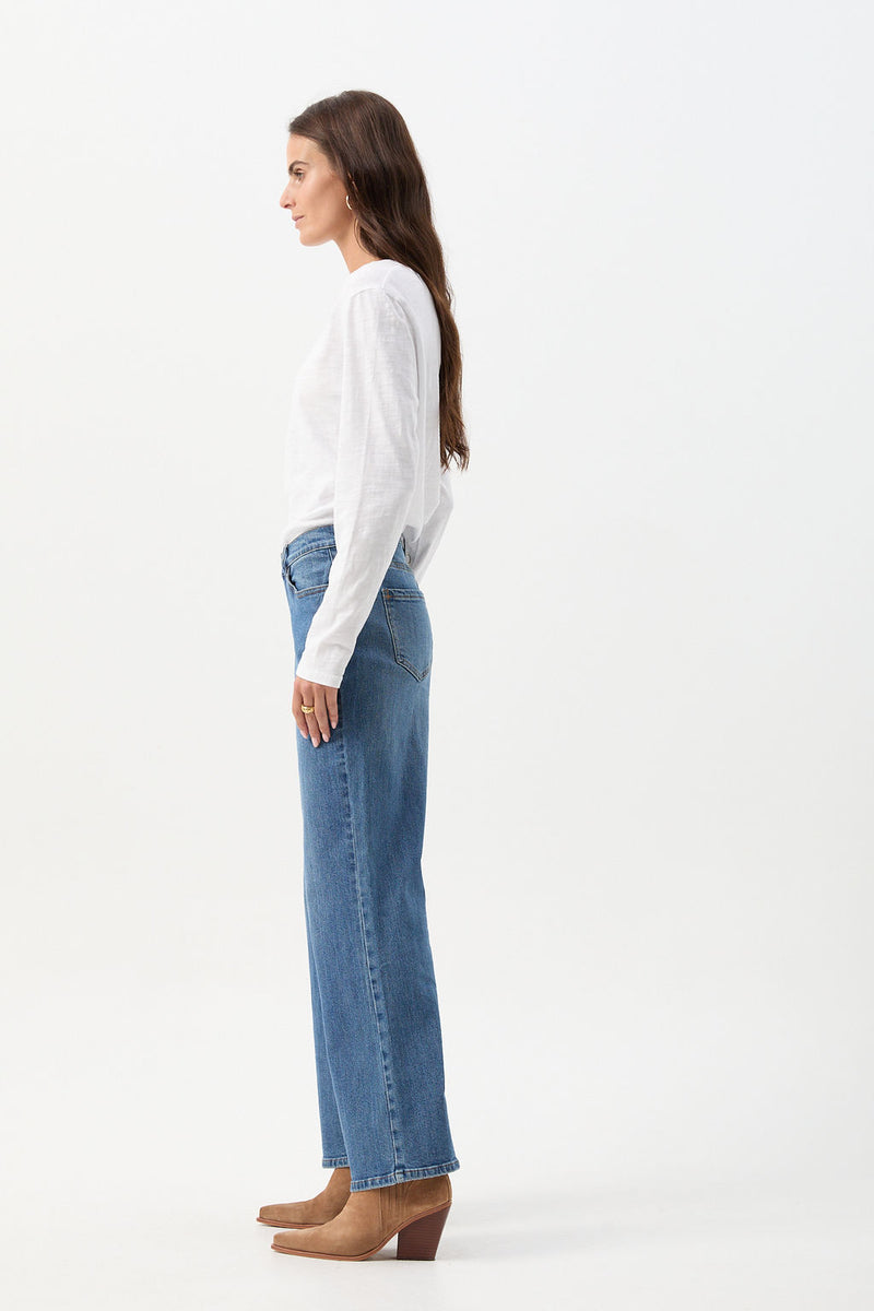 Mid Rise Wide Leg Jean Denim Blue