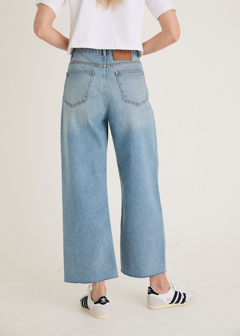THE ALFIE JEAN - LIGHT BLUE