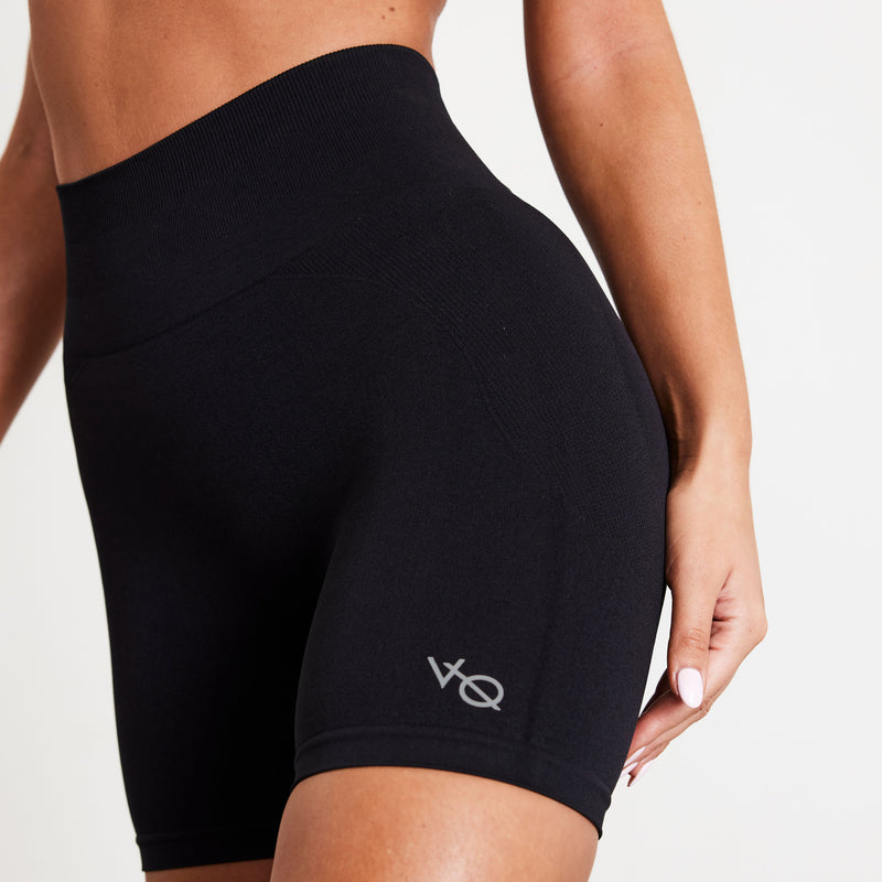 Vanquish Elevate Seamless Scrunch Black Shorts