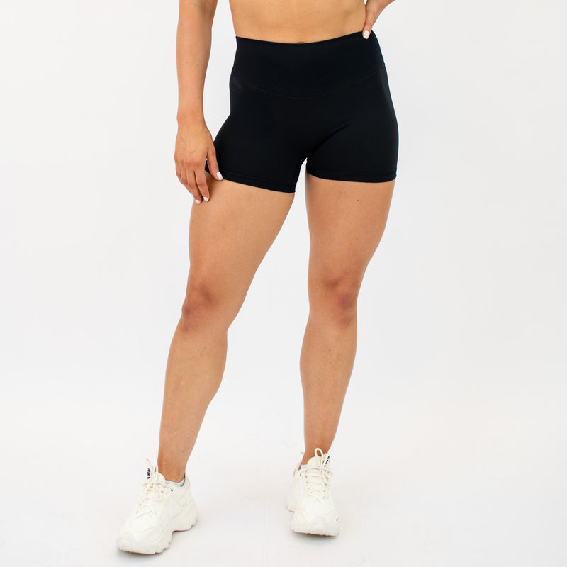 Easy Curve Short 4