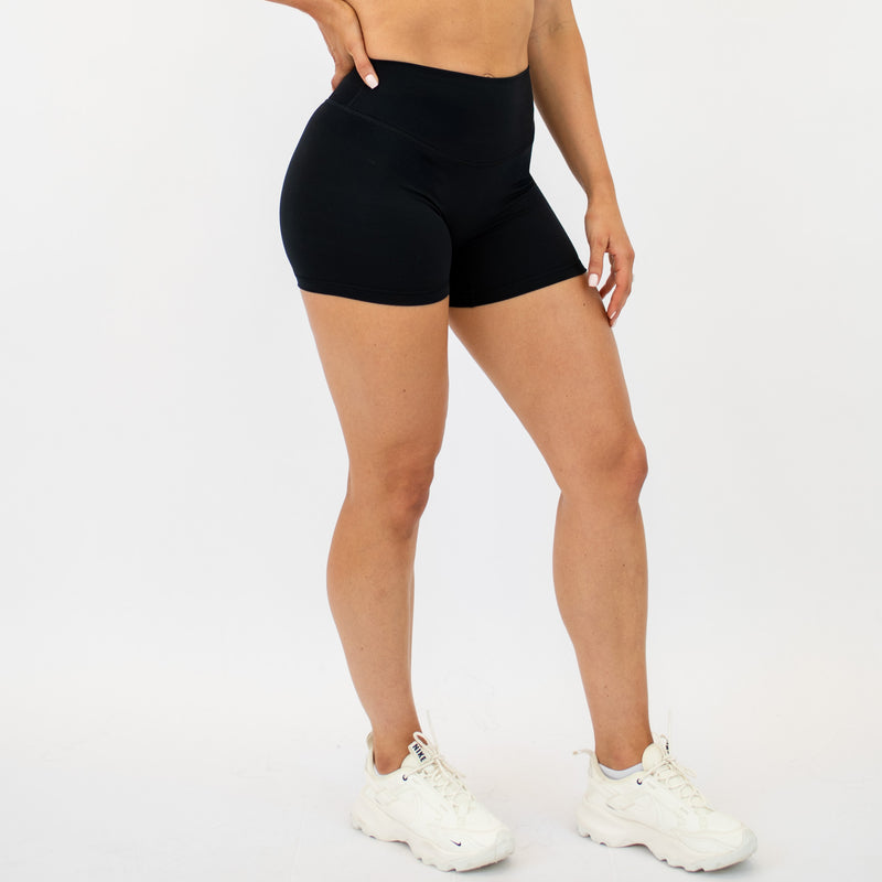 Easy Curve Short 4