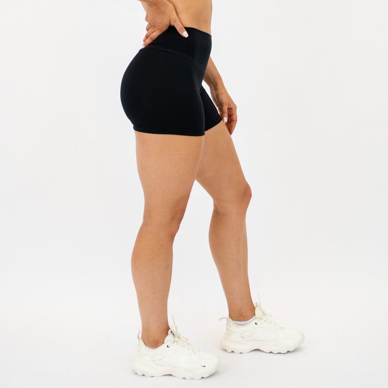 Easy Curve Short 4