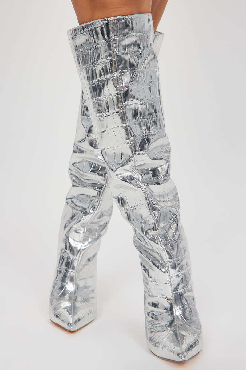 Wynter Knee High Metallic Boots - Silver