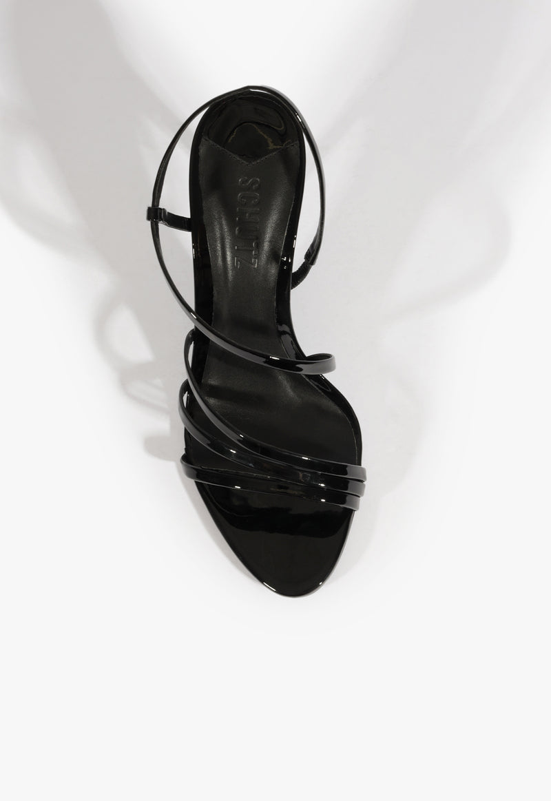 Annie Sandal