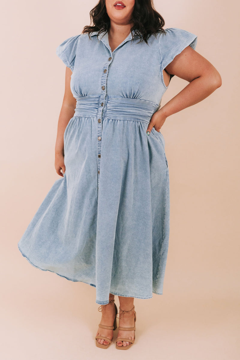 PLUS SIZE - Drag Me Down Dress