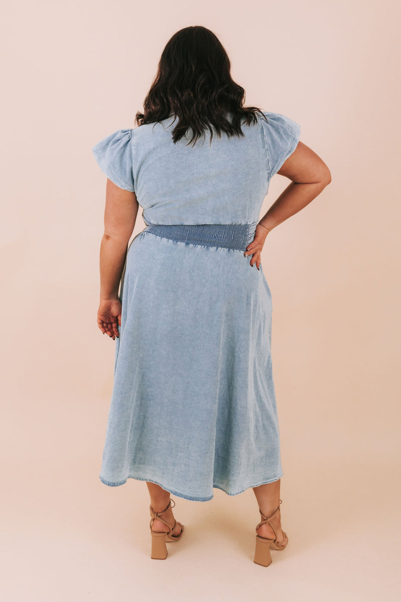 PLUS SIZE - Drag Me Down Dress