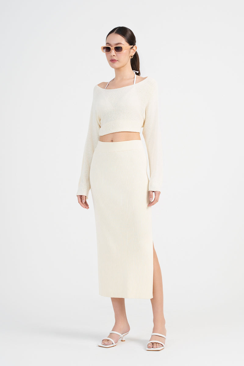 [Restocked] Kendall Off Shoulder Sweater in Cream Beige