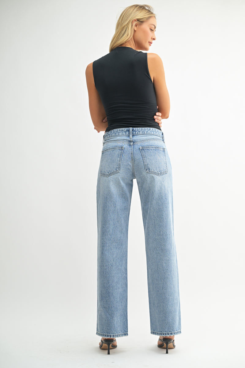 Just Black - Low Rise Relaxed Straight Leg