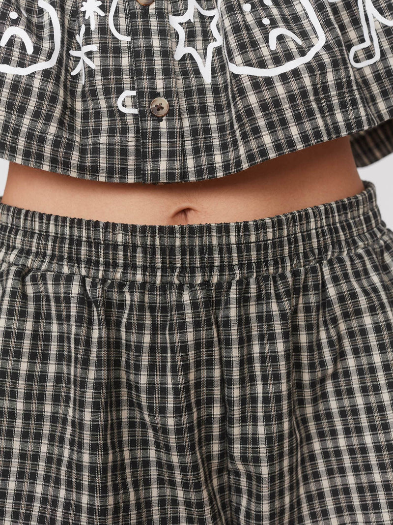 Very Lazy Frill Shorts