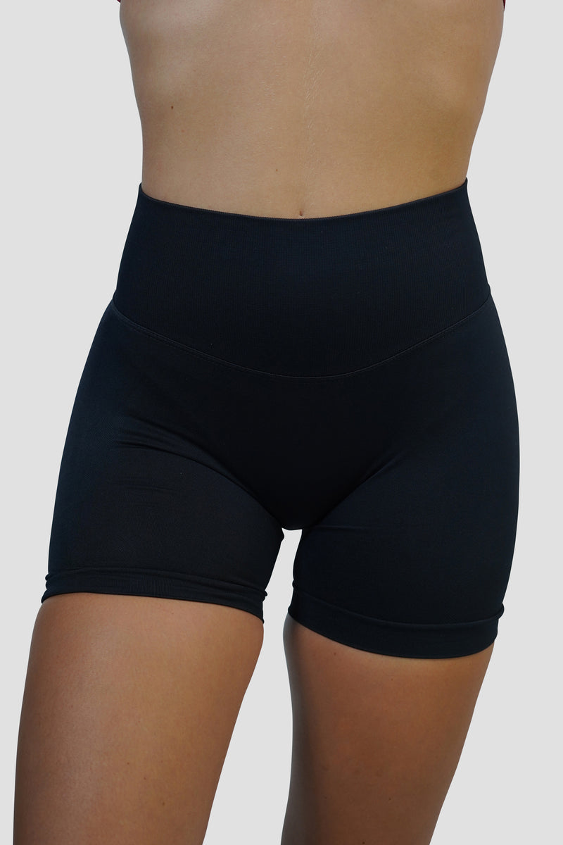 RECOIL HIGH WAIST SCRUNCH SHORTS - BLACK