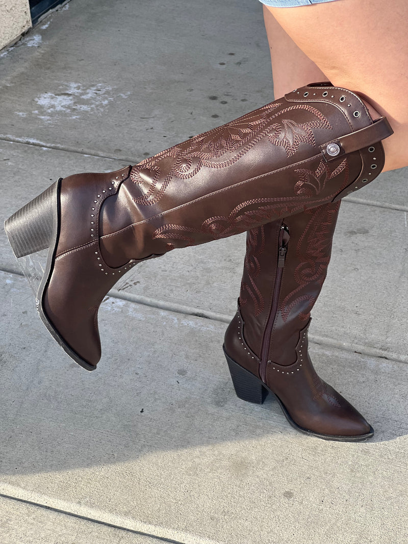 WOMEN POINTY TOE CHUNKY WESTERN BOOTIES