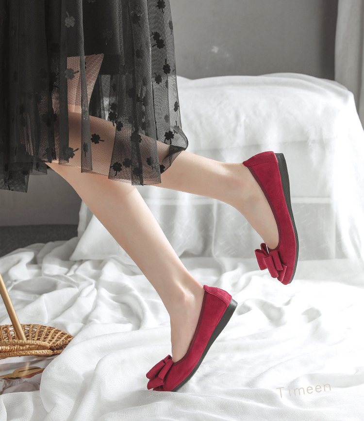 Plus Size Bow Pointed Flats (35-45)