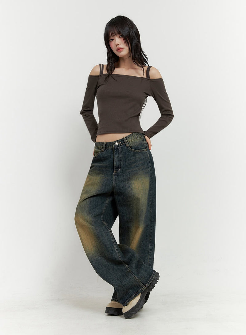 Strap Off-Shoulder Crop Top IO430