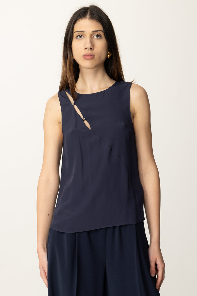 Top with Cut-out Detail