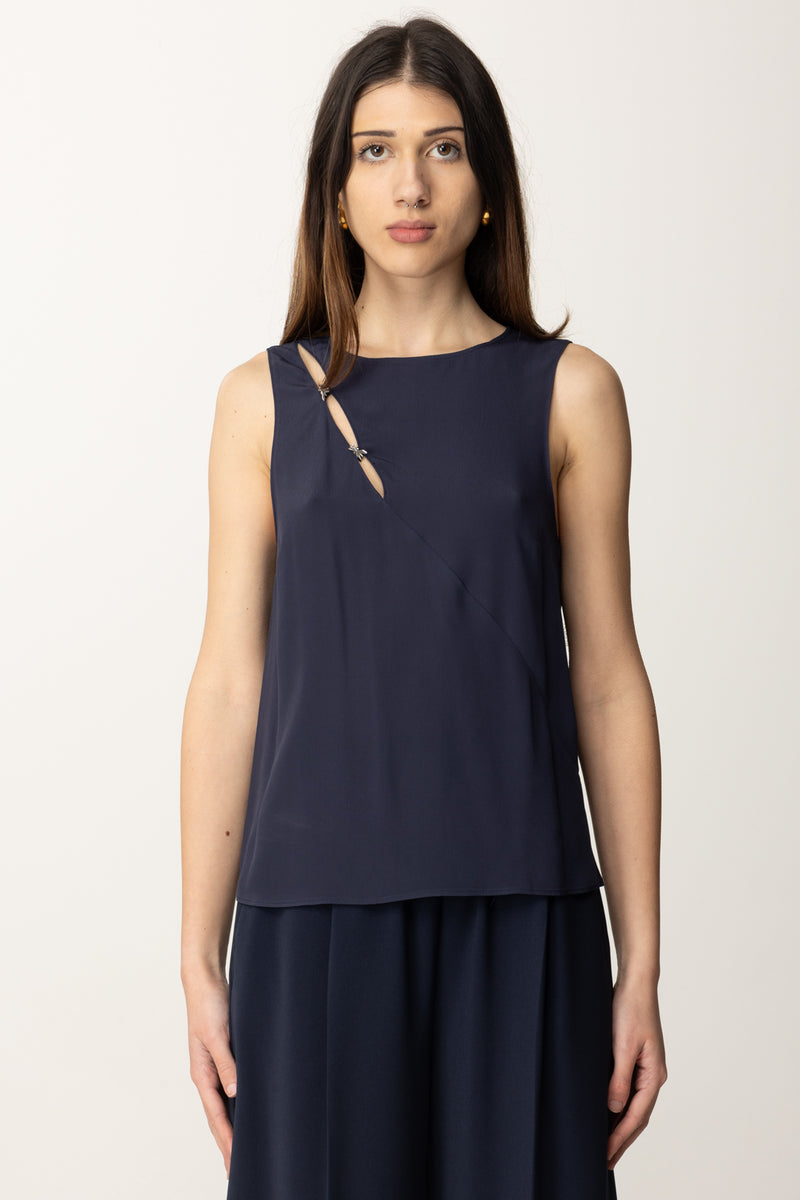 Top with Cut-out Detail
