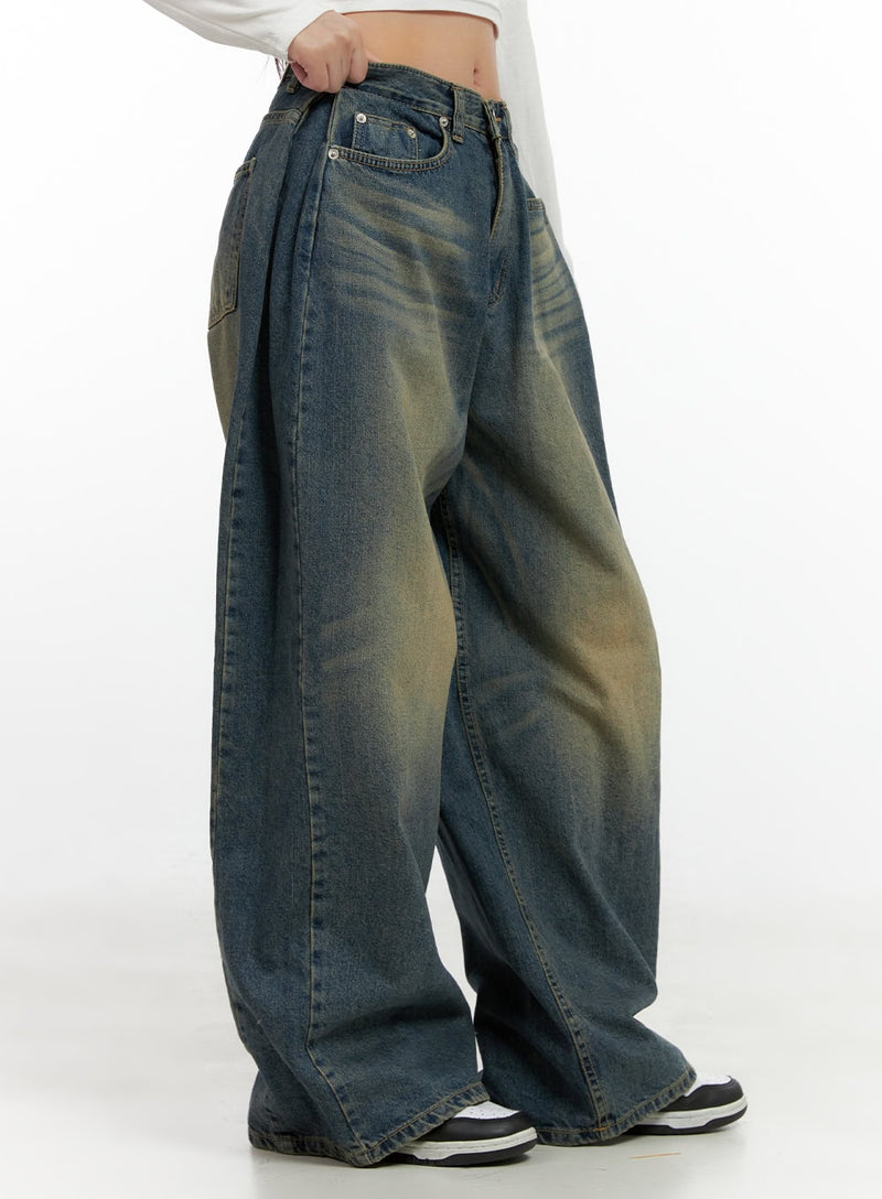 Kylie Pintuck Washed Denim Baggy Jeans CN412
