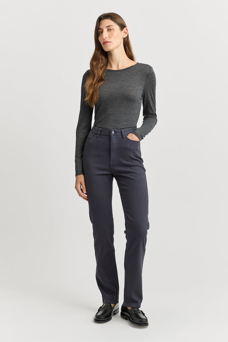 HIGH RISE STRAIGHT JEAN