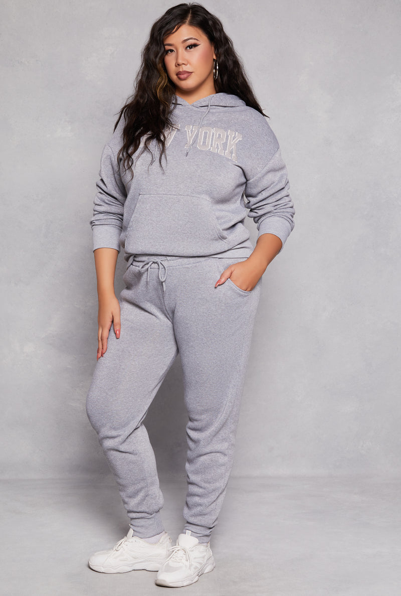Plus Size New York Chenille Graphic Pullover Hoodie