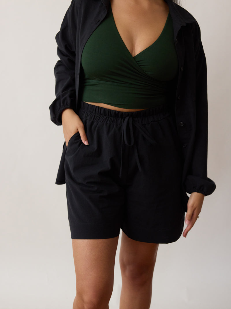 BLACK COTTON CREPE LYNN SHORT