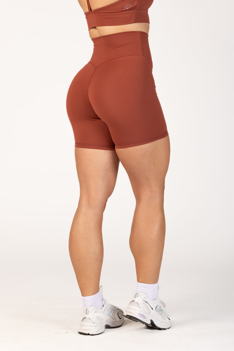 CASSEY Sweeney Short : 6
